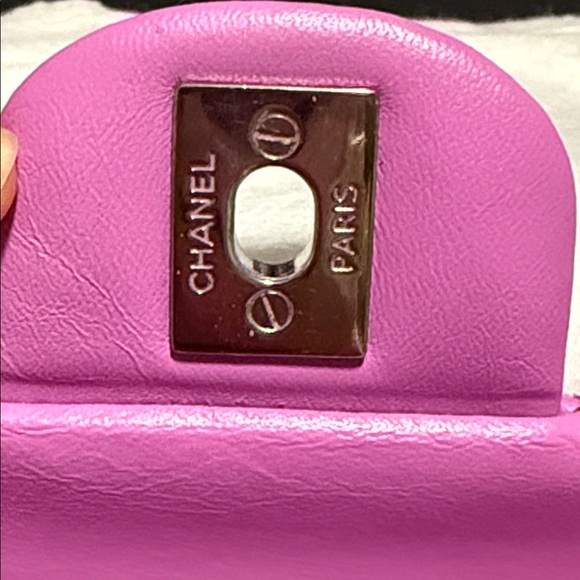 Auth Chanel Quilted medium classic flap Lambskin pink silver Shoulder Bag - Picture 16 of 17